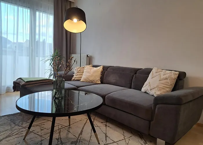 Panda In Der Naehe Von Therme Und Atrio