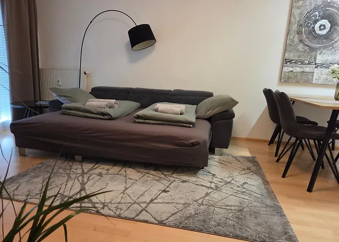 Panda In Der Naehe Von Therme Und Atrio